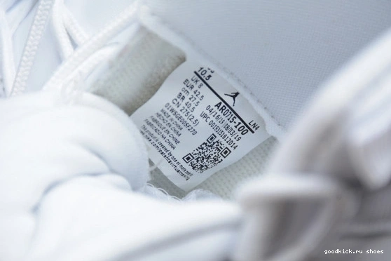 Metallic Jordan AR0715-100 White SilverVast WMNS Air AR0715-100 11 Grey 0424